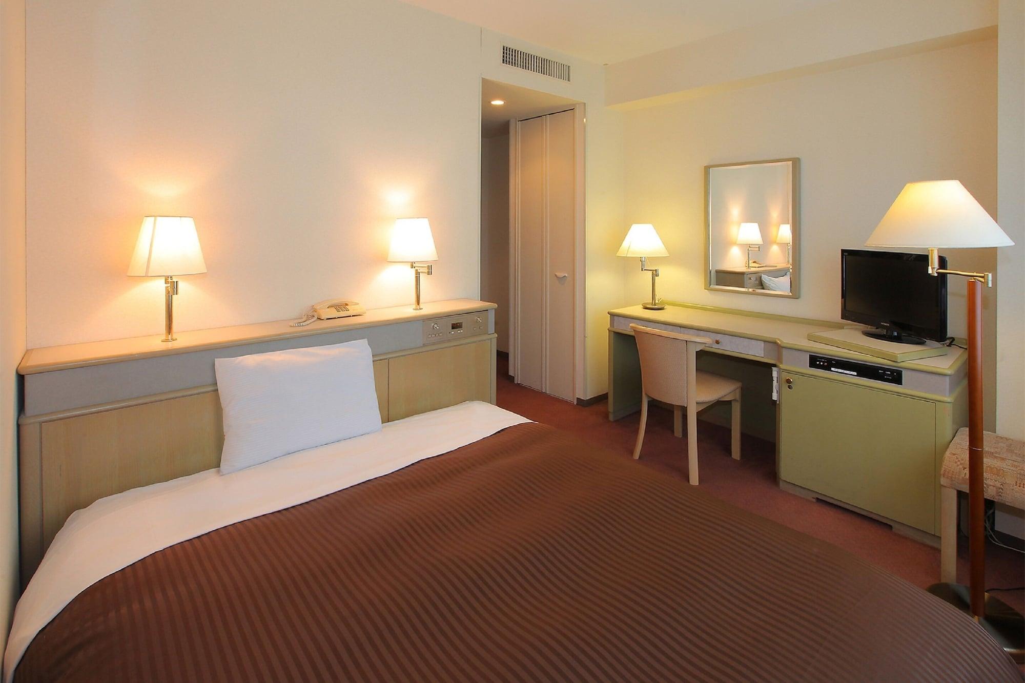 Tower Makuhari 4*